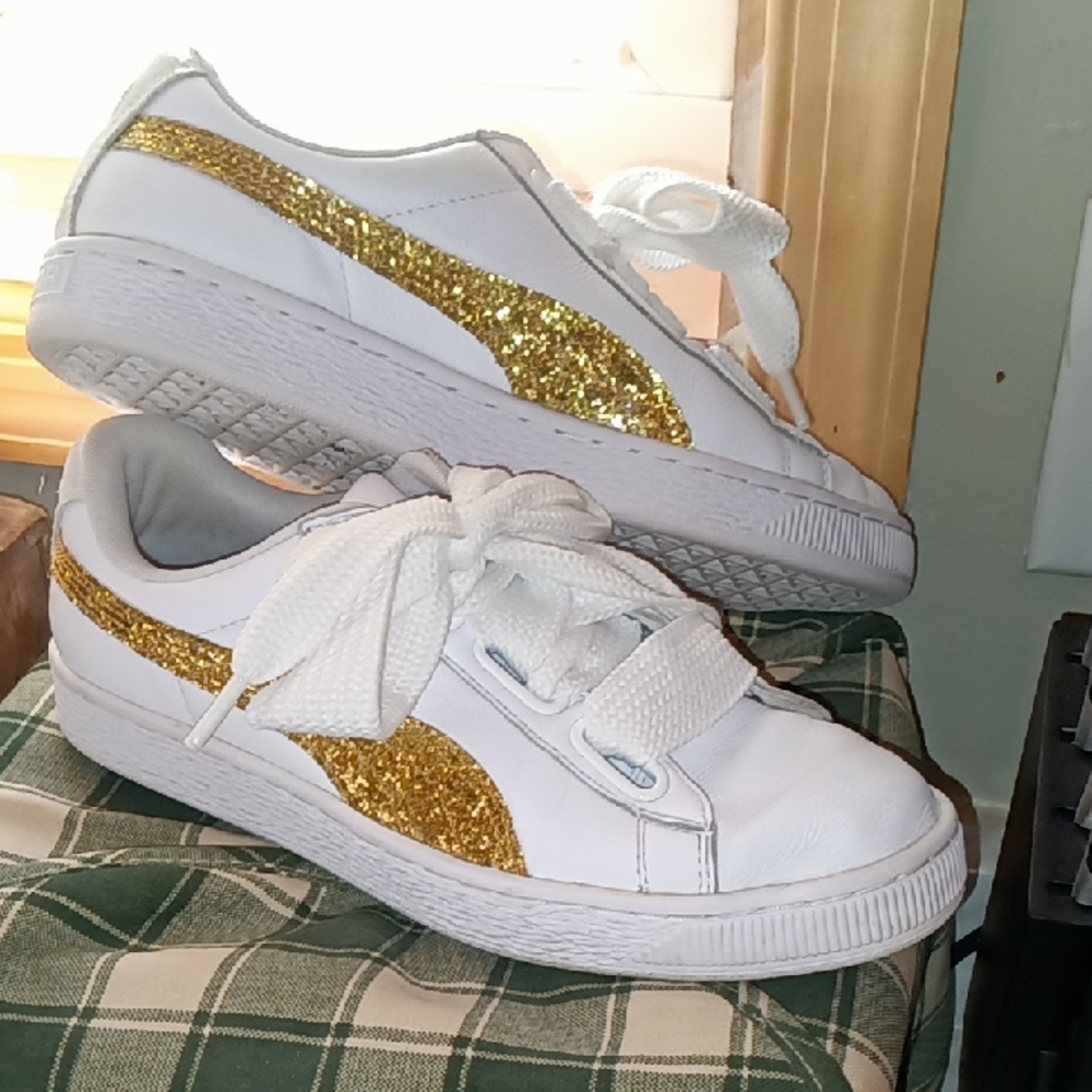 Clean! Leather PUMA Gold Glitter Women's Size 8.5 Sneakers Shoes